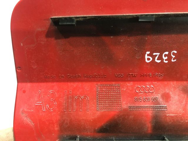 8V5809907GRU VAG Лючок бензобака купить в Ирпень