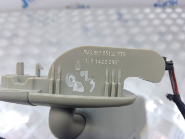 8V5857551DFT9 Солнцезащитный козырек купить Одесса