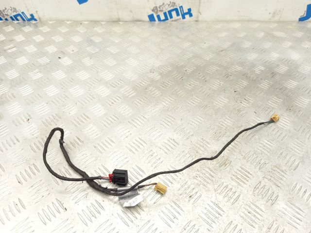 Электропроводка задней двери 8V5971693C VAG