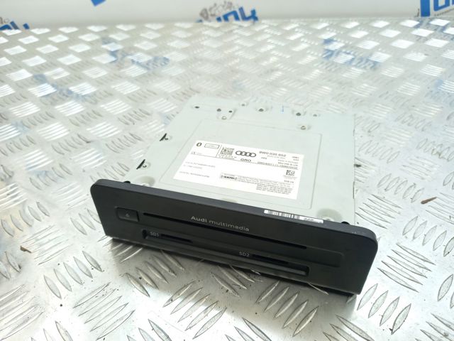 Заводская магнитола 8W0035654 VAG