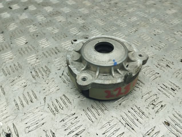 8W0412377 Опора переднего амортизатора купить Житомир