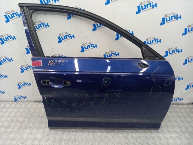 Пассажирская передняя дверь 8W0831052A VAG