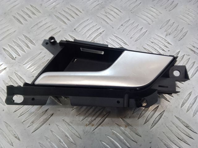 Ручка передней двери внутренняя, правая 8W0837020C4PK VAG