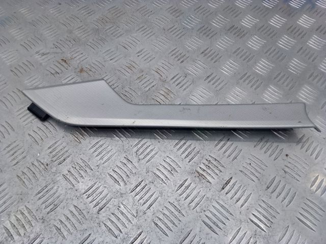 8W0867409NUR3 VAG купить в Киев