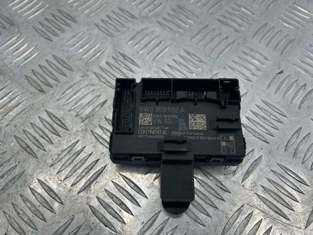 Блок комфорта передней двери 8W0959592A VAG