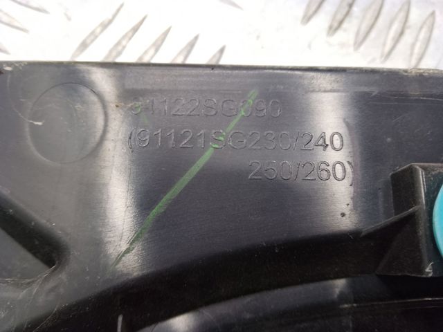 SUBARU 91121SG240 Накладка (рамка) решетки радиатора в наличии Черновцы