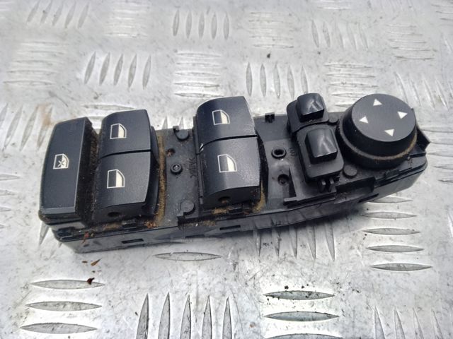 Кнопки переднего левого стекло подъемника 9241955 BMW