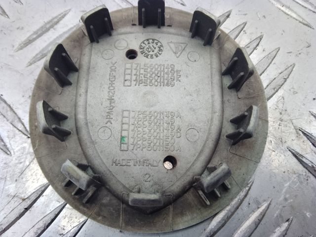 Колпак колесного диска 955361303009A1 VAG