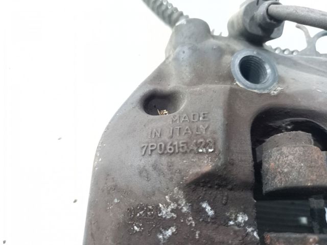 Задний левый суппорт 95835242301 PORSCHE