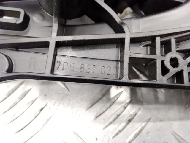 Ручка передней двери внутренняя, правая 95855502001G0B VAG
