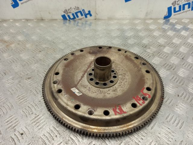 Маховик двигателя 95B105323 VAG