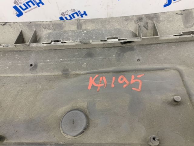 Фартук заднего бампера 95B807521M1E0 VAG