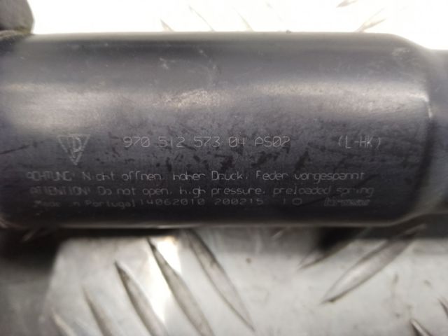 Амортизатор крышки багажника 97051257304 PORSCHE