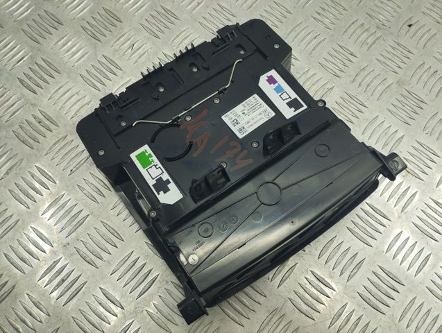 Плафоны внутреннего освещения A00090048089051 MERCEDES
