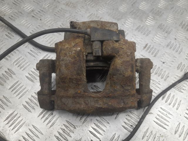 Суппорт тормозной, передний, правый A0014203083 MERCEDES