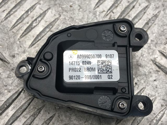 Блок кнопочных переключателей рулевого колеса A0999050700 MERCEDES