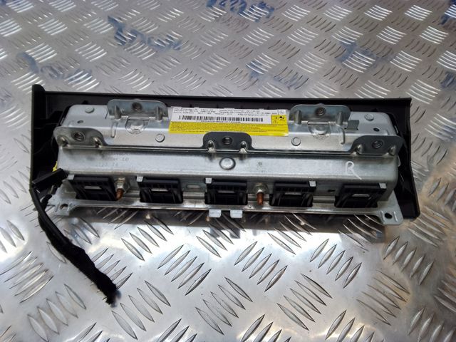 Эйрбэг защиты коленей нижняя A11786004029H68 MERCEDES