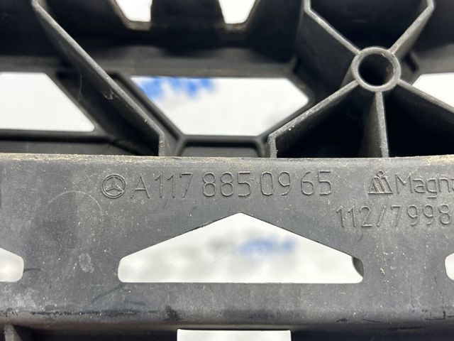 Левое крепление заднего бампера A1178850965 MERCEDES