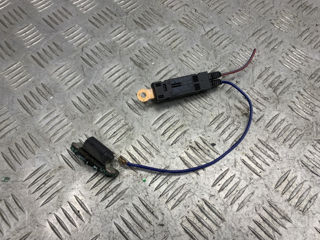 Фильтр помех усилителя антенны A1568200089 MERCEDES