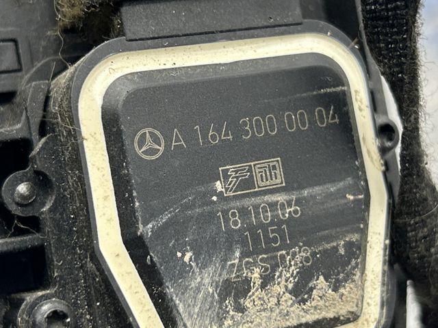 Педаль акселератора A1643000004 MERCEDES