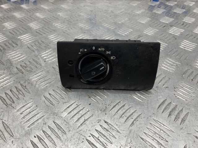 Переключатель многопозиционный для стояночного света, света фар и задней противотуманной фары A1645453504 MERCEDES
