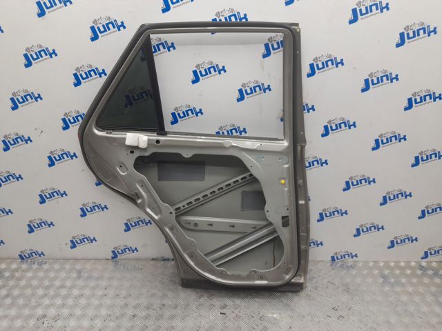 Дверь пассажирская задняя левая A1647300705 MERCEDES