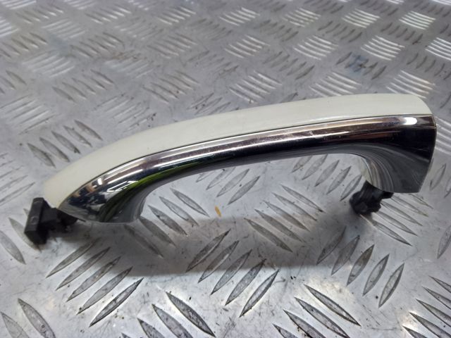 Ручка двери передней наружная правая A1647600670 MERCEDES