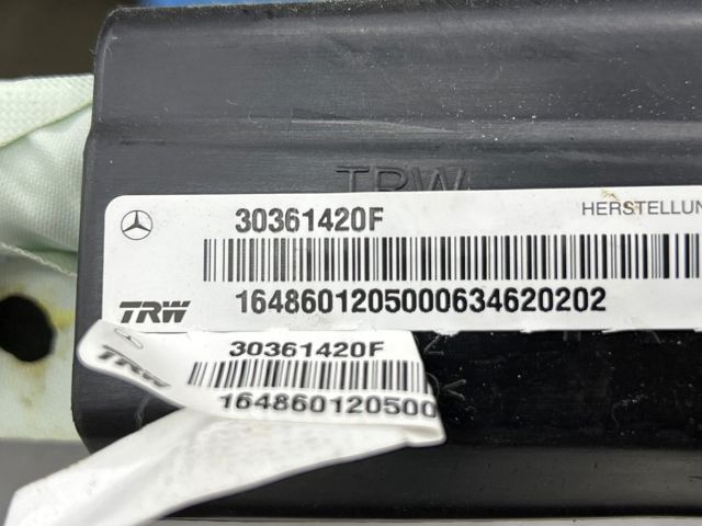 Подушка безопасности, боковая, правая A1648601205 MERCEDES