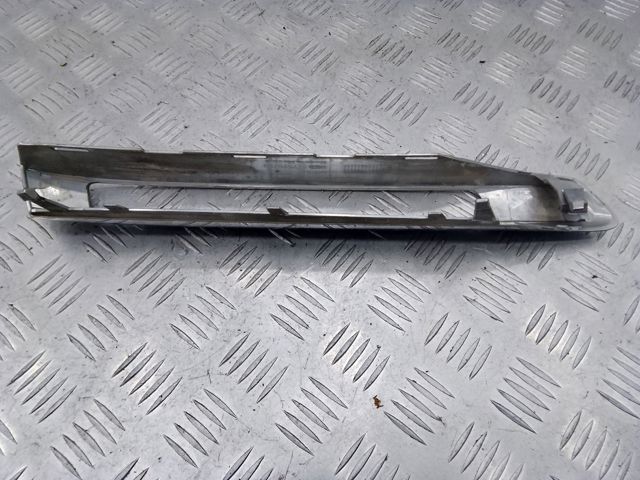 MERCEDES 1648847422 Накладка бампера переднего правая в наличии Днепр