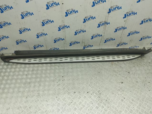 Надставка двери передней A1666900075 MERCEDES
