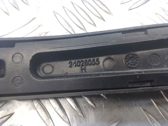 A1668200744 MERCEDES Рычаг-поводок стеклоочистителя лобового стекла купить в Харьков