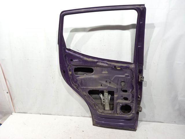 Задняя левая дверь A1687302305 MERCEDES
