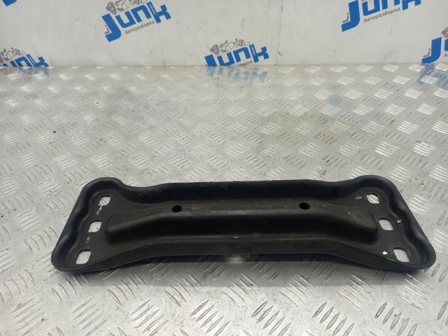 Кронштейн КПП A2042422601 MERCEDES