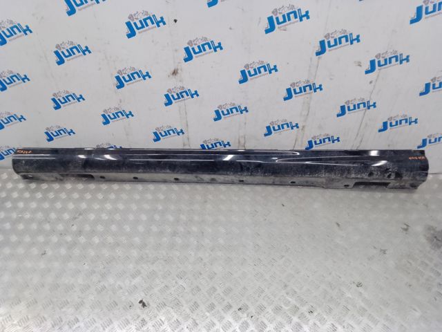 Накладка наружняя (молдинг) порога, левый A2046981354 MERCEDES