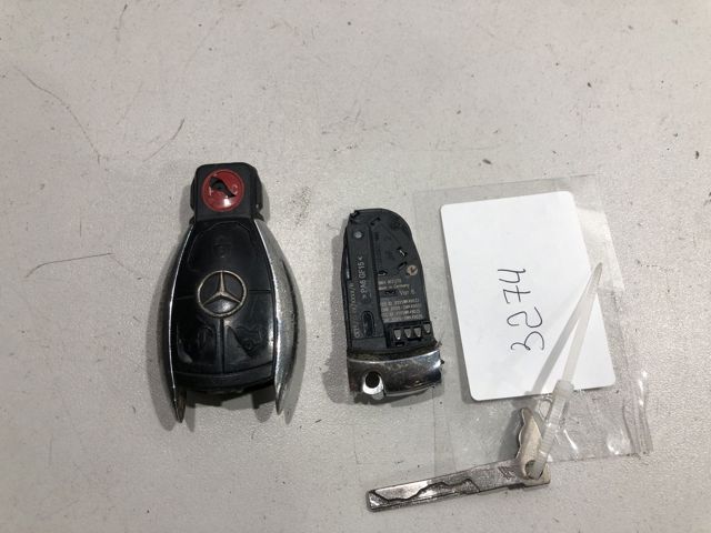 Ключ замка зажигания A2049051104 MERCEDES