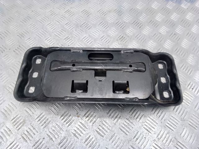 A2052400102 MERCEDES Балка крепления коробки передач купить в Днепр