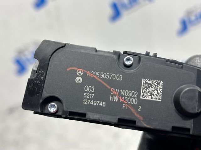 Блок кнопок центральной консоли A2059057003 MERCEDES