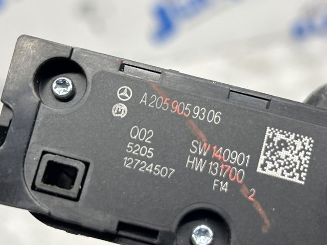 Блок кнопок центральной консоли A2059059306 MERCEDES