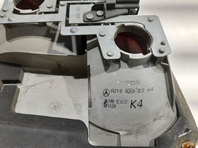 Задняя левая внутренняя фара A2108202364 MERCEDES
