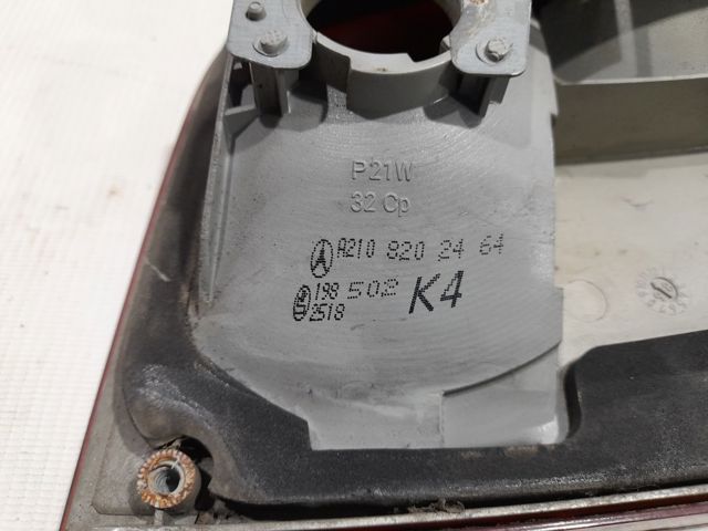 Фара задняя правая внутренняя A2108202464 MERCEDES