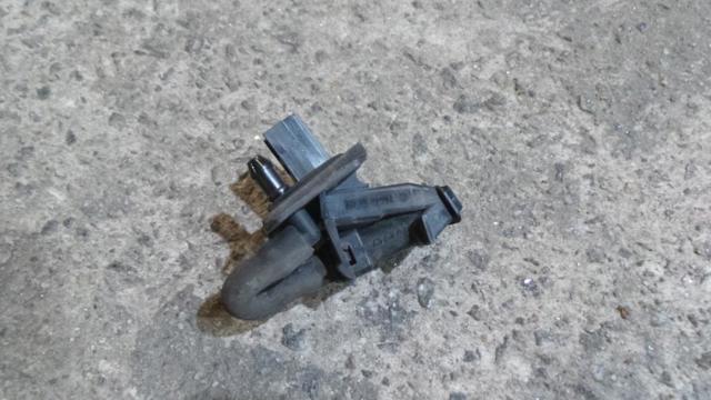 Форсунка омывателя лобового стекла A2118600747 MERCEDES
