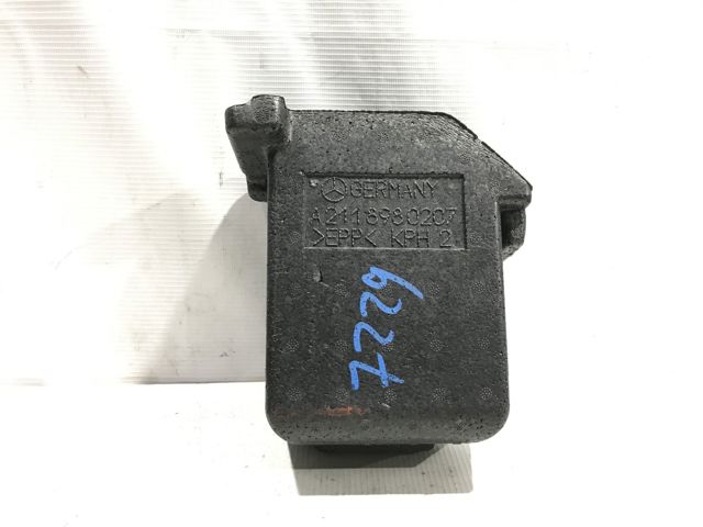 MERCEDES A2118980207 в наличии Кривой Рог