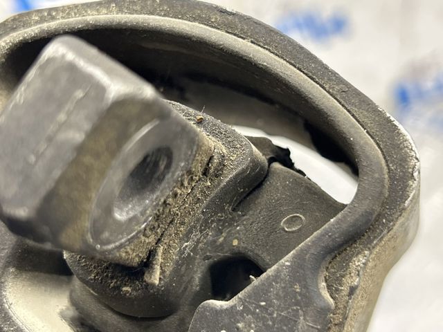 A2122400418 MERCEDES Подушка трансмиссии (опора коробки передач) купить в Николаев