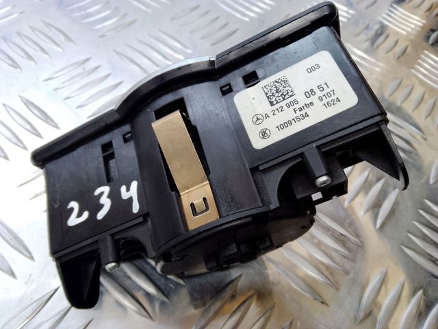 Переключатель света фар на "торпедо" A21290508519107 MERCEDES