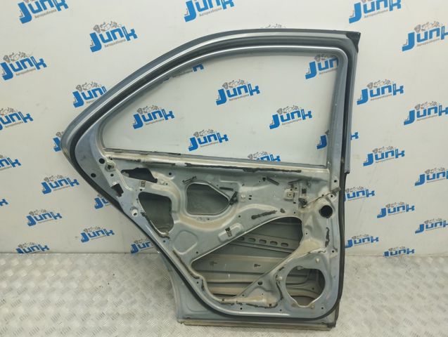 Задняя левая дверь A2207300105 MERCEDES