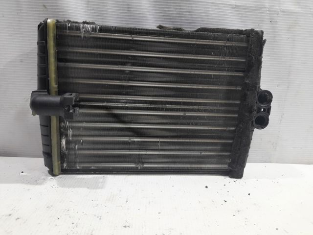Радиатор отопителя A2208300261 MERCEDES