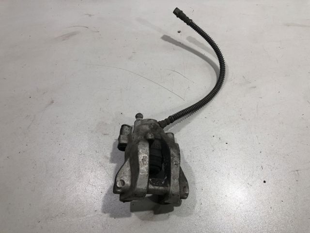Задний правый суппорт A2214230181 MERCEDES