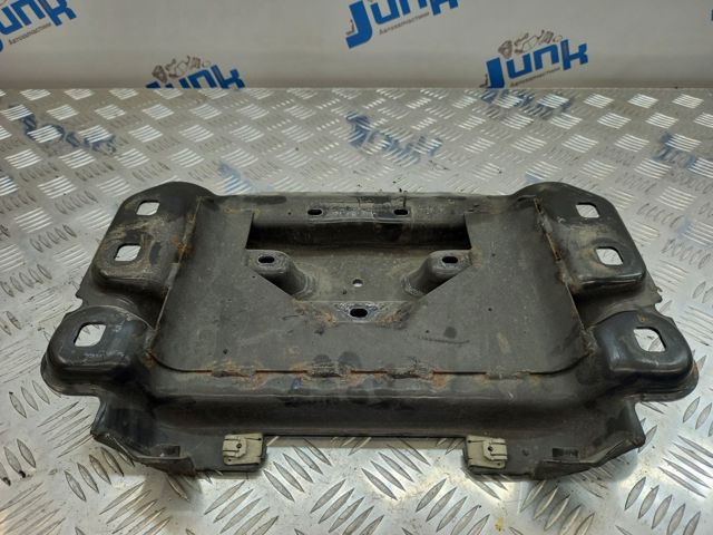 MERCEDES 2222401902 Балка крепления коробки передач в наличии Харьков