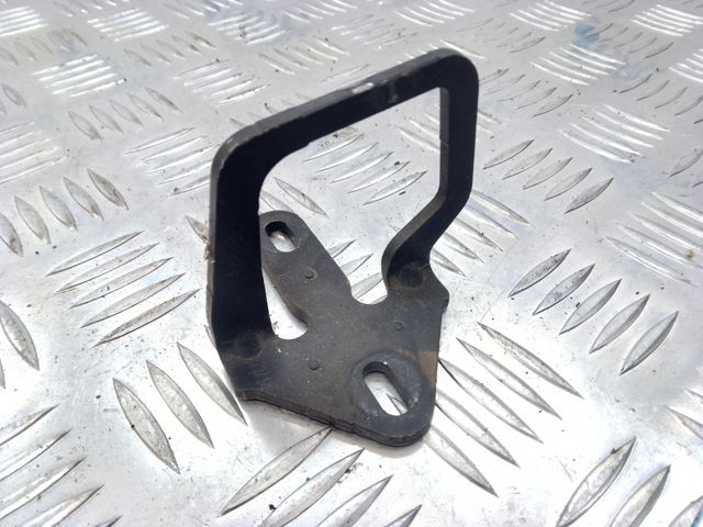 A2468800360 Стояк-крюк замка капота купить Ирпень