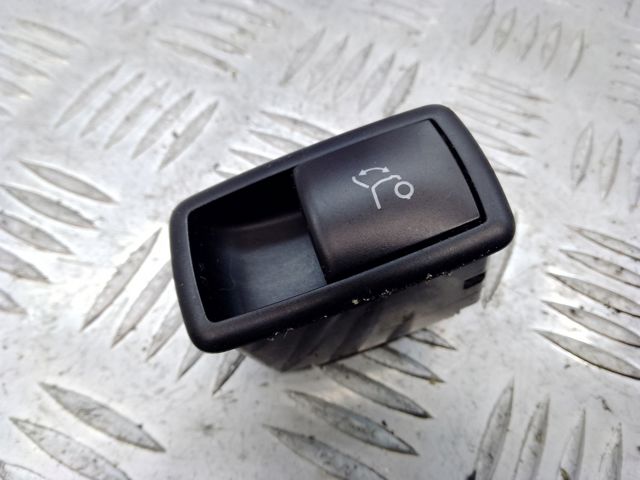 MERCEDES A25187063109051 в наличии Львов